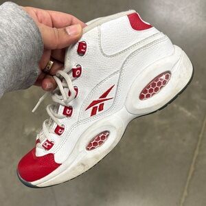 Retro Reebok White and Red IVERSON Sneakers size 6 Men’s